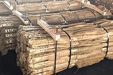 本廠擁有一支技術(shù)力量雄厚、工藝先進(jìn)、檢測(cè)設(shè)備齊全的隊(duì)伍。我們的產(chǎn)品已經(jīng)通過(guò)了CECP的電力設(shè)備測(cè)試實(shí)驗(yàn)室的測(cè)試-電力工業(yè)-電力行業(yè)設(shè)備質(zhì)量測(cè)試中心和西安高壓研究所。產(chǎn)品質(zhì)量可靠，性能優(yōu)良，深受國(guó)內(nèi)外市場(chǎng)好評(píng)。此外，我們已通過(guò)ISO 9001體系認(rèn)證，產(chǎn)品達(dá)到歐美一些工業(yè)發(fā)達(dá)國(guó)家的水平。